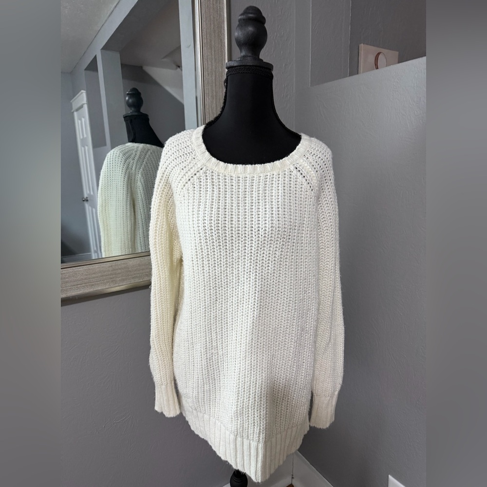 American Eagle Jegging Sweater Ivory Sparkle  Knit Scoop Neck Large.